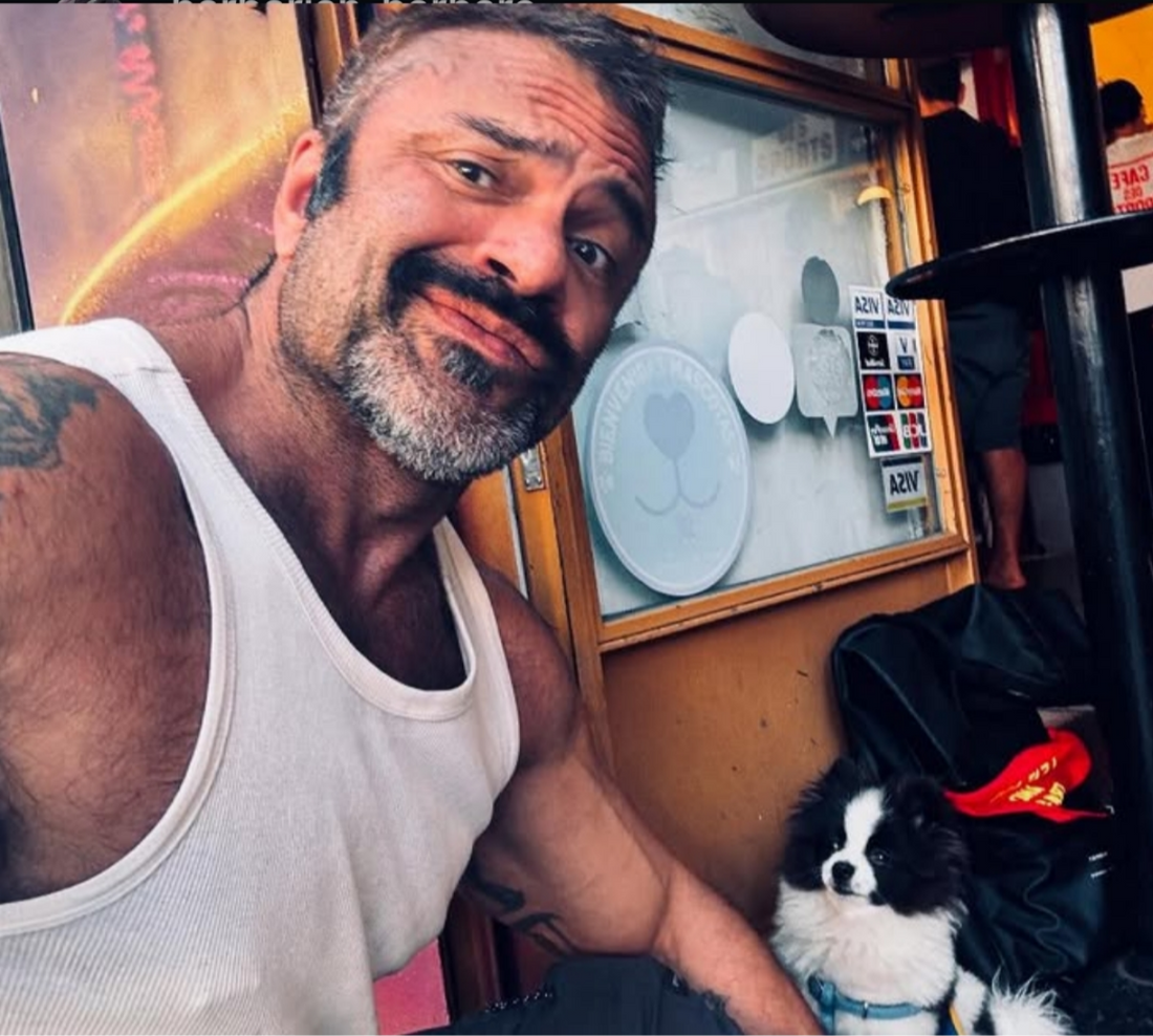 Lion Dance Fausto,  ahora Barbarian, vive con Rogan en Madrid.